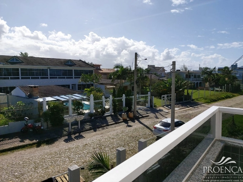 Belo duplex a beira mar.: 2ª foto da galeria de imagens do imóvel