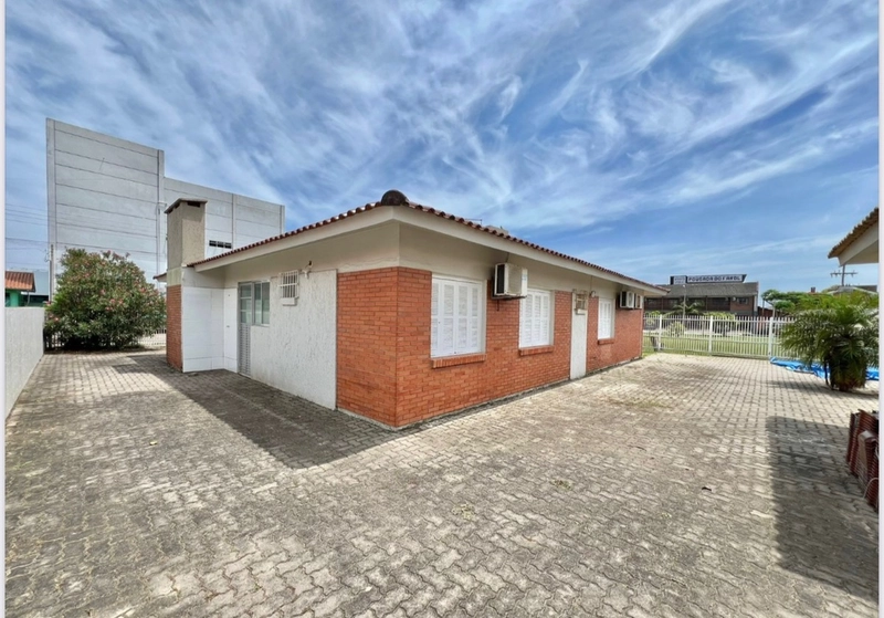 Casa no Bairro nobre, com terreno de 20x30 ao lado do Centro!: 9ª foto da galeria de imagens do imóvel