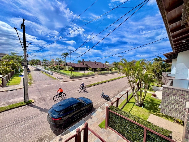 Duplex, 2 Suítes, mobiliado, frente Norte, próximo do mar em Xangri-lá: 13ª foto da galeria de imagens do imóvel