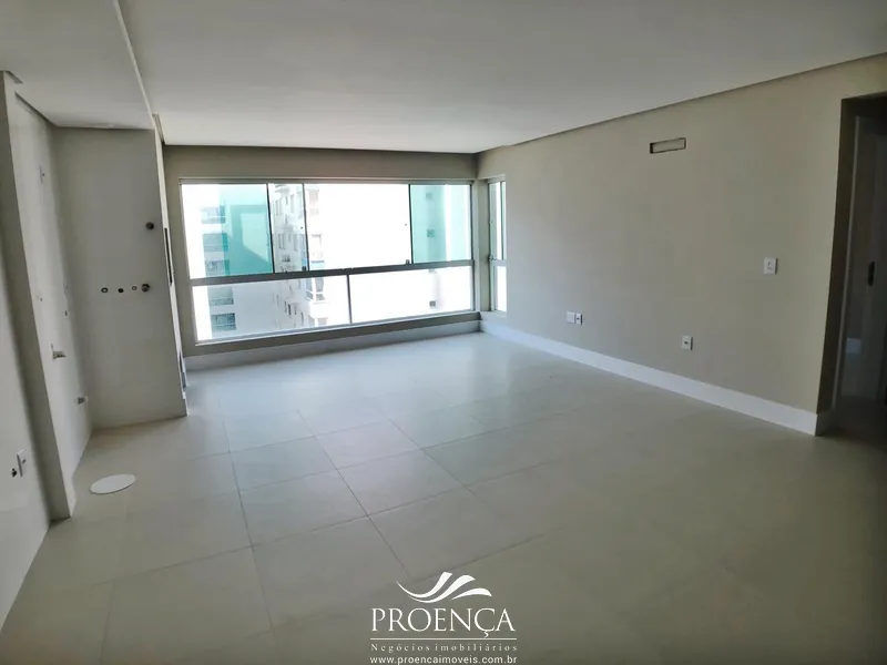 Apartamento 02 dormitórios no Bairro Navegantes, 01 quadra do Mar.: 4ª foto da galeria de imagens do imóvel