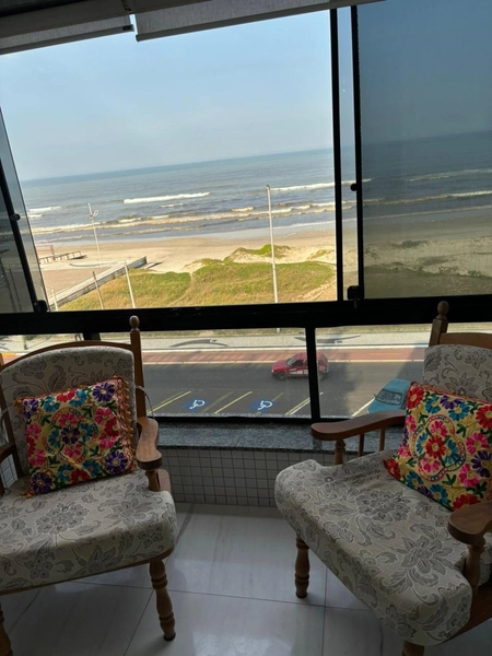 Excelente apartamento de frente para o Mar! Mobiliado Capão da Canoa.: 1ª foto da galeria de imagens do imóvel