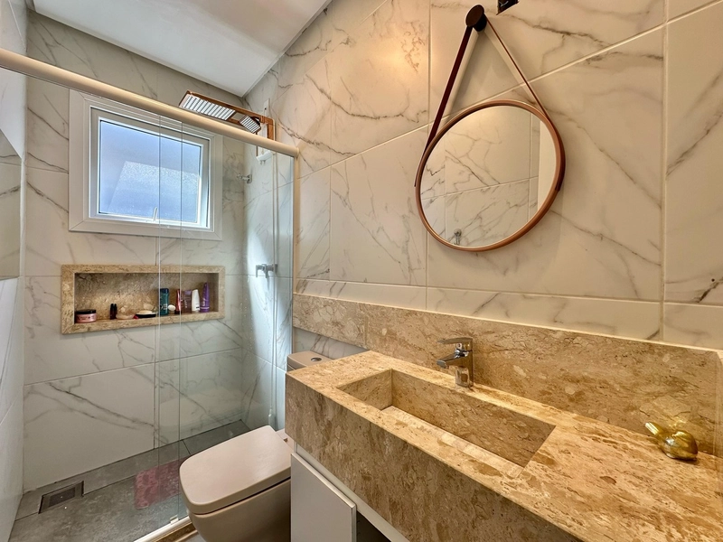 Casa 3 Dormitórios  com piscina: 7ª foto da galeria de imagens do imóvel