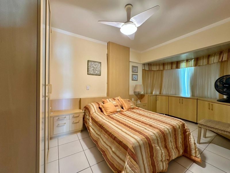 Apartamento de 04 dormitórios à beira mar: 5ª foto da galeria de imagens do imóvel