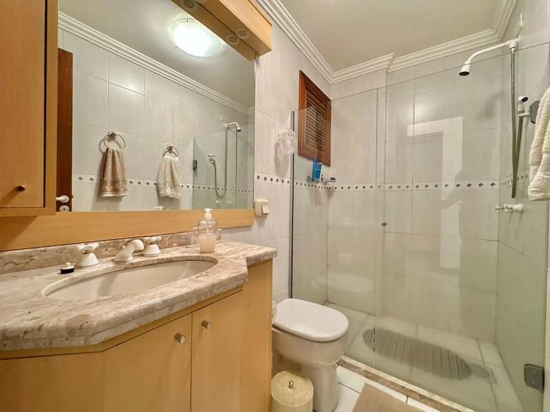 Apartamento de 04 dormitórios à beira mar: 18ª foto da galeria de imagens do imóvel
