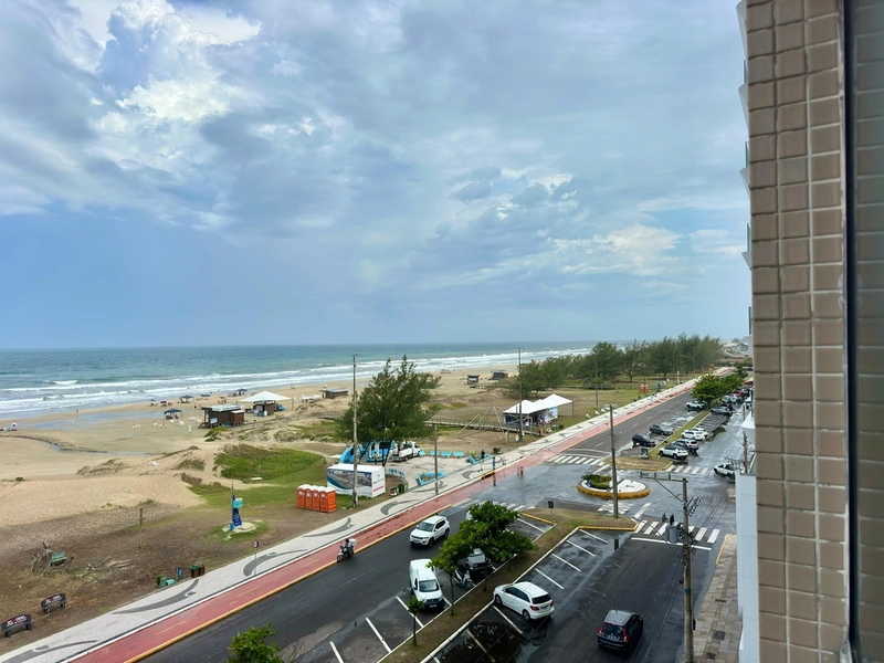 Apartamento de 04 dormitórios à beira mar: 6ª foto da galeria de imagens do imóvel