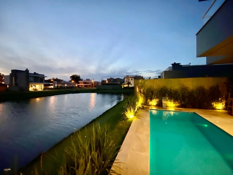 Excelente Sobrado, Beira Lago sendo 5 suítes, Mobiliado e Decorado.: 21ª foto da galeria de imagens do imóvel