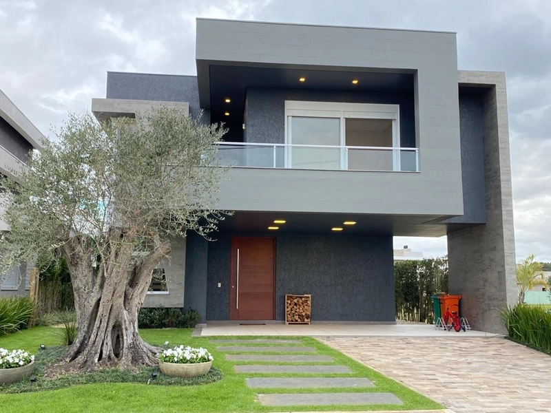 Excelente Sobrado, Beira Lago sendo 5 suítes, Mobiliado e Decorado.: 1ª foto da galeria de imagens do imóvel