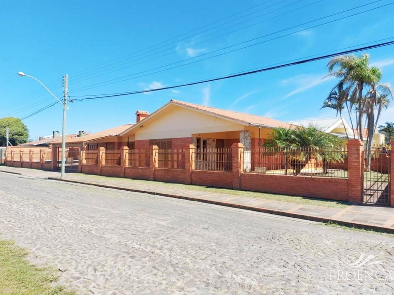 Casa no Centro de Xangri-lá, 3 dormitórios com suíte: 1ª foto da galeria de imagens do imóvel