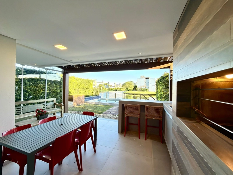 SOBRADO À VENDA EM ATLÂNTIDA! BEIRA-LAGO • PISCINA • 240 M²: 15ª foto da galeria de imagens do imóvel