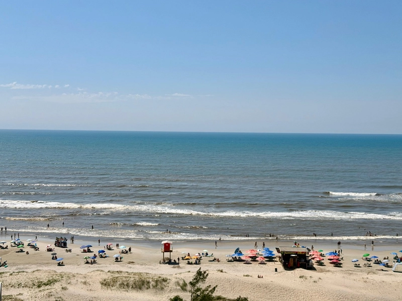 APARTAMENTO À VENDA COM VISTA PARA O MAR! 3 DORMITÓRIOS 3 VAGAS: 31ª foto da galeria de imagens do imóvel
