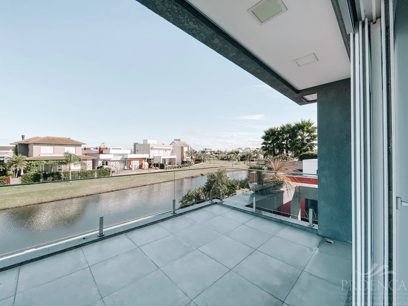 Excelente Sobrado beira lago a venda no Condomínio Sea Coast: 9ª foto da galeria de imagens do imóvel