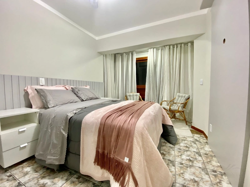 Apartamento 2 dormitórios no Centro de Capão da Canoa: 1ª foto da galeria de imagens do imóvel