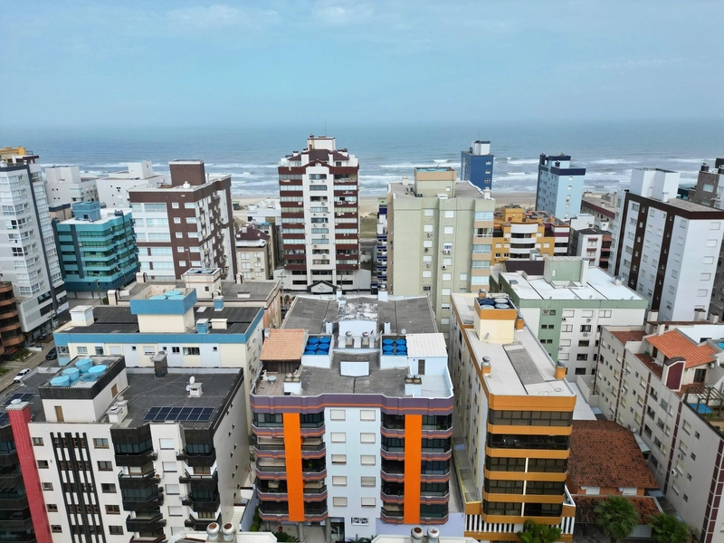 Apartamento de 3 Dormitórios sacada de Frente Capão da Canoa Centro: 3ª foto da galeria de imagens do imóvel