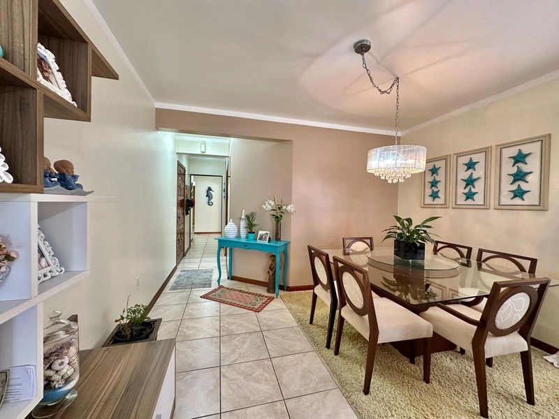 Apartamento de 3 Dormitórios sacada de Frente Capão da Canoa Centro: 9ª foto da galeria de imagens do imóvel