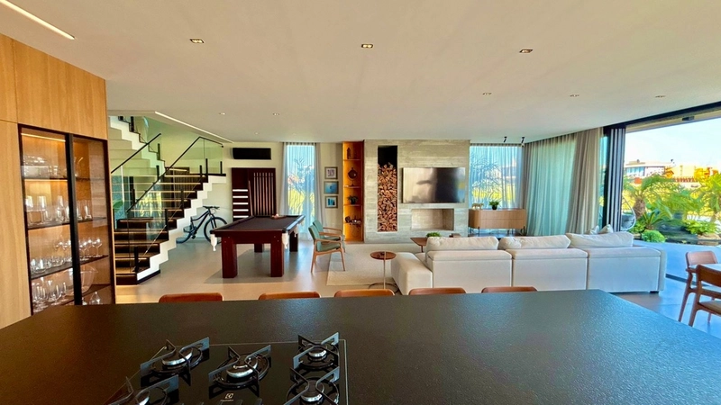 Sobrado de alto padrão beira lago no Amare Home Resort, com 6 suítes: 6ª foto da galeria de imagens do imóvel