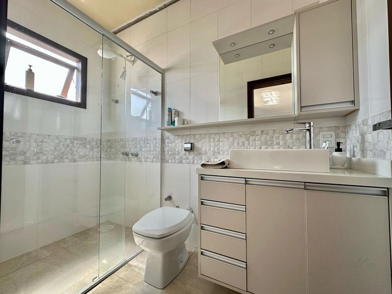 Casa à venda com 154m² 2 dormitórios 2 suítes 2 vagas Centro Xangrilá: 16ª foto da galeria de imagens do imóvel