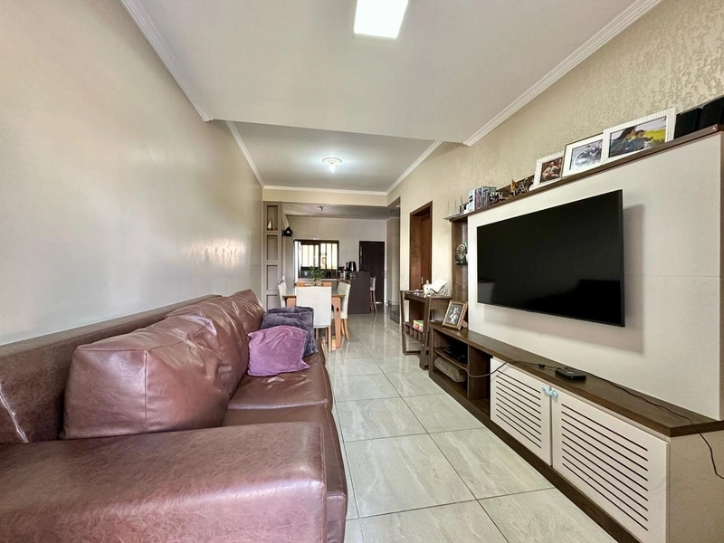 Casa à venda com 154m² 2 dormitórios 2 suítes 2 vagas Centro Xangrilá: 4ª foto da galeria de imagens do imóvel