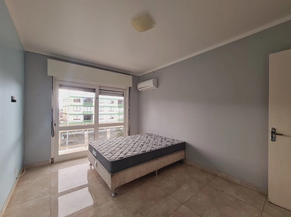 Apartamento de 02 dormitorios, frente, Centro de Capao da Canoa.: 2ª foto da galeria de imagens do imóvel