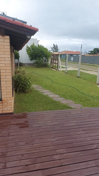 Casa 04 dormitórios  pé na areia, temporada em Capão da Canoa: 9ª foto da galeria de imagens do imóvel