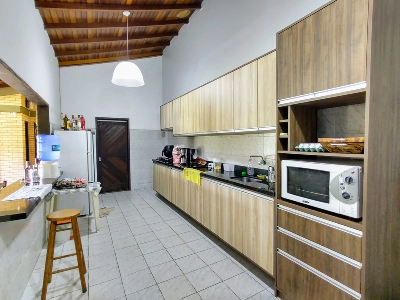 Casa 04 dormitórios  pé na areia, temporada em Capão da Canoa: 17ª foto da galeria de imagens do imóvel