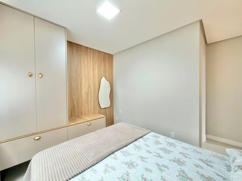 APARTAMENTO 3 DORMITÓRIOS COM VISTA PARA A SERRA: 1ª foto da galeria de imagens do imóvel