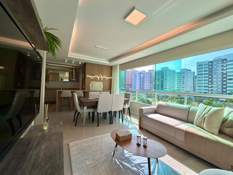 APARTAMENTO À VENDA EM CAPÃO DA CANOA!  SACADA DE FRENTE PARA PRAÇA: 1ª foto da galeria de imagens do imóvel