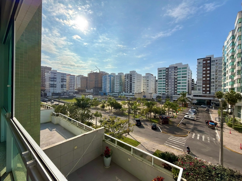 APARTAMENTO À VENDA EM CAPÃO DA CANOA!  SACADA DE FRENTE PARA PRAÇA: 3ª foto da galeria de imagens do imóvel
