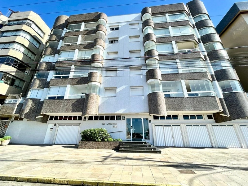 Apartamento Beira Mar, 2 dormitórios. Capão da Canoa. Zona Nova.: 1ª foto da galeria de imagens do imóvel