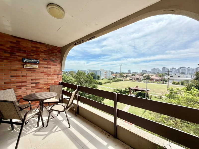 APARTAMENTO À VENDA EM ATLÂNTIDA! 100 M² • VISTA PARA ÁREA VERDE • PRÓXIMO AO MAR: 3ª foto da galeria de imagens do imóvel
