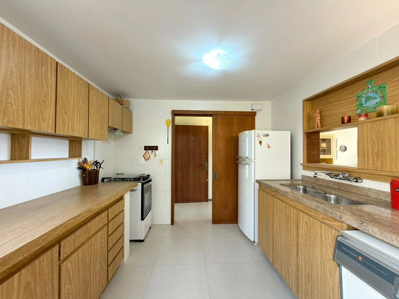 APARTAMENTO À VENDA EM ATLÂNTIDA! 100 M² • VISTA PARA ÁREA VERDE • PRÓXIMO AO MAR: 12ª foto da galeria de imagens do imóvel