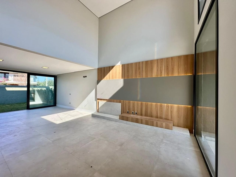 CASA EM CONDOMÍNIO FECHADO COM 04 SUITES, XANGRI-LÁ.: 3ª foto da galeria de imagens do imóvel