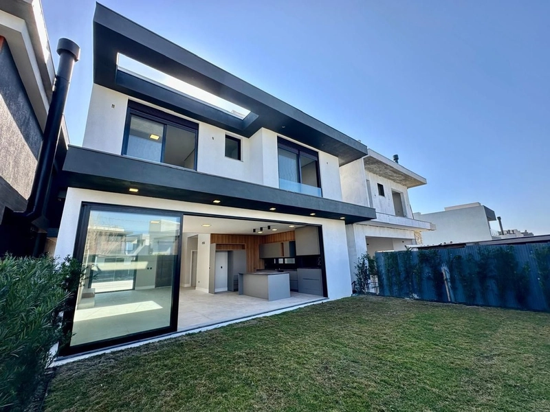 CASA EM CONDOMÍNIO FECHADO COM 04 SUITES, XANGRI-LÁ.: 13ª foto da galeria de imagens do imóvel