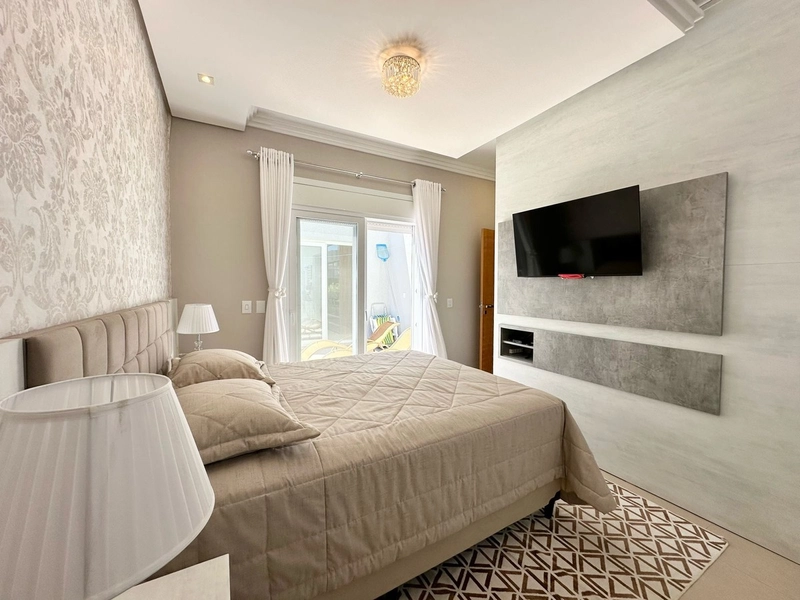 Casa térrea, sendo 4 suítes. Mobiliada e Decorada: 2ª foto da galeria de imagens do imóvel