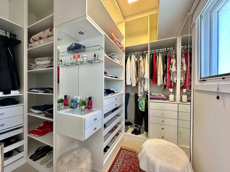 Casa térrea, sendo 4 suítes. Mobiliada e Decorada: 12ª foto da galeria de imagens do imóvel