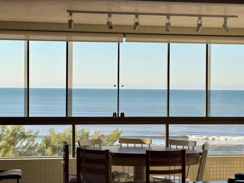 APARTAMENTO À BEIRA MAR !  COM VISTA INCRÍVEL PARA O MAR!: 10ª foto da galeria de imagens do imóvel