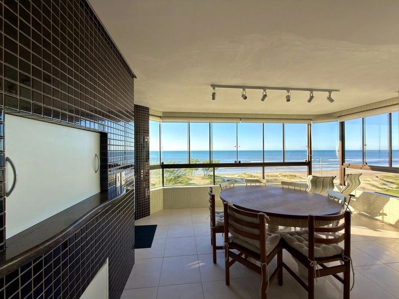 APARTAMENTO À BEIRA MAR !  COM VISTA INCRÍVEL PARA O MAR!: 13ª foto da galeria de imagens do imóvel