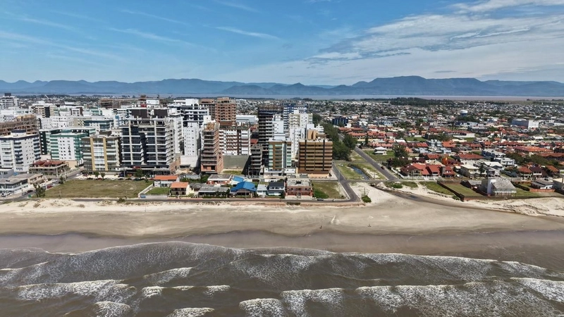 Apartamento 02 dormitórios com 02 box na Beira Mar em Capão da Canoa: 8ª foto da galeria de imagens do imóvel