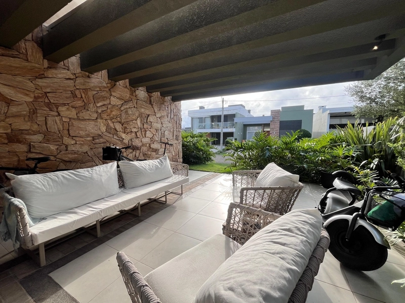 SOBRADO BEIRA DE LAGO CONDOMINIO FECHADO CAPÃO ILHAS RESORT: 18ª foto da galeria de imagens do imóvel