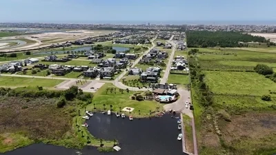Terreno à venda no Condomínio com 636m² Frente a Lagoa.: 8ª foto da galeria de imagens do imóvel