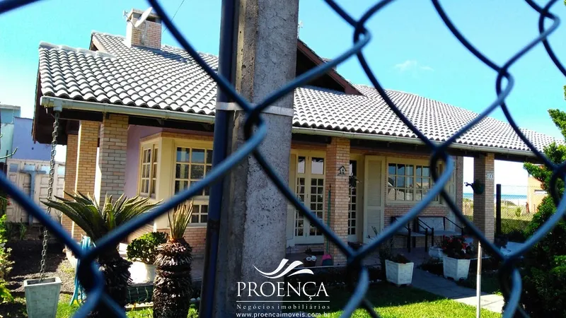 Casa próxima ao mar: 1ª foto da galeria de imagens do imóvel