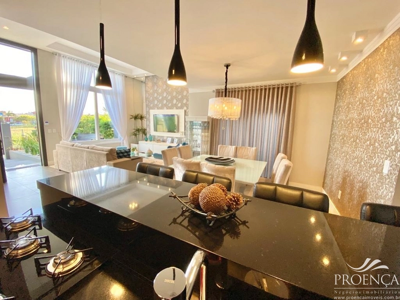 Casa 2 dormitórios sendo uma suíte,  próximo ao mar: 10ª foto da galeria de imagens do imóvel