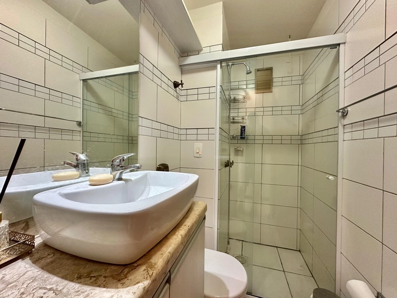 Apartamento com sacada de frente de 1 dormitório: 22ª foto da galeria de imagens do imóvel