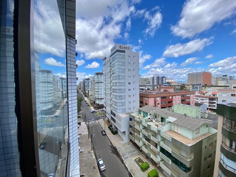 Apartamento com sacada de frente de 1 dormitório: 2ª foto da galeria de imagens do imóvel