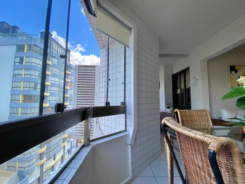 Apartamento com sacada de frente de 1 dormitório: 27ª foto da galeria de imagens do imóvel