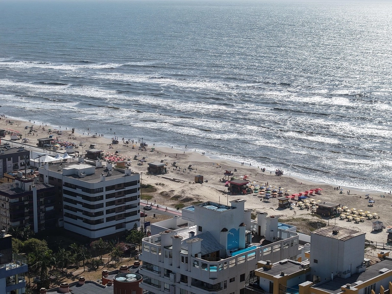 Apartamento com sacada de frente de 1 dormitório: 24ª foto da galeria de imagens do imóvel