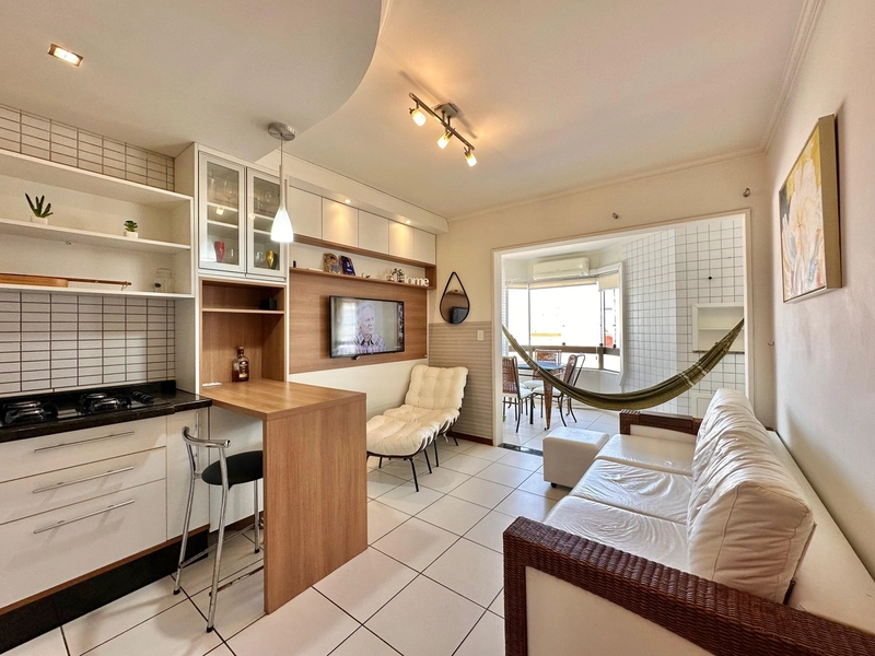 Apartamento com sacada de frente de 1 dormitório: 16ª foto da galeria de imagens do imóvel
