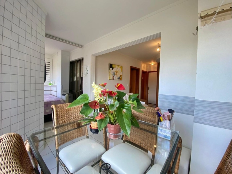 Apartamento com sacada de frente de 1 dormitório: 30ª foto da galeria de imagens do imóvel
