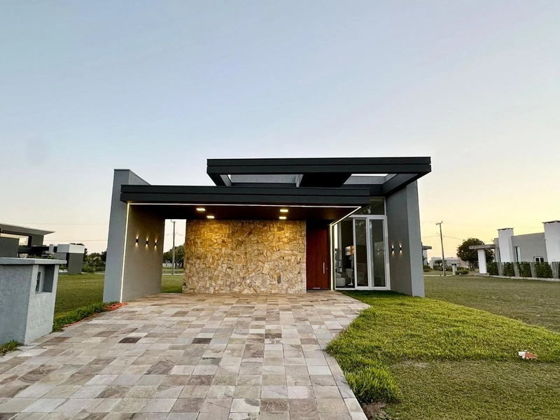 Casa a venda em Condomínio Terrasul na Praia de Arroio Teixeira !: 1ª foto da galeria de imagens do imóvel
