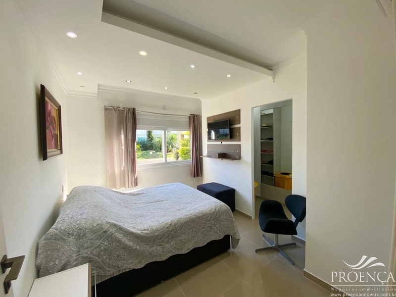 Xangri-lá - Casa em condomínio 4 dormitórios sendo 1 suíte: 1ª foto da galeria de imagens do imóvel