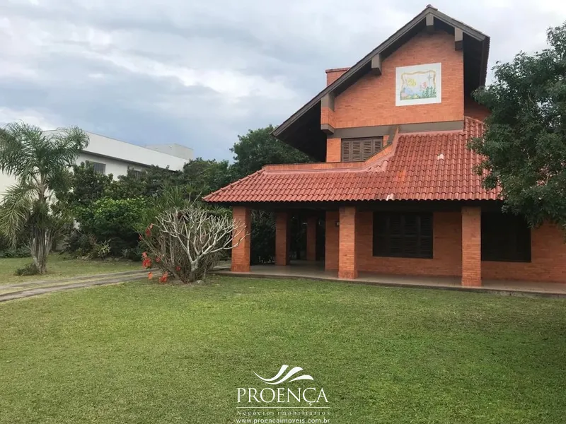 Excelente Casa com 5 dormitórios sendo 2 suíte: 23ª foto da galeria de imagens do imóvel